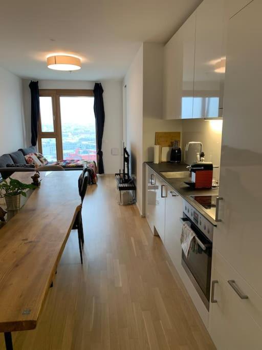 Stunning View Over Vienna In City Center Apartment Exterior photo